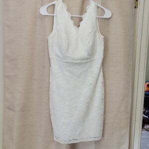 David's Bridal White Lace Sweetheart Sheath Dress